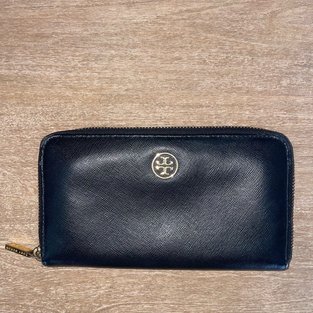 Tory Burch Black Leather Wallet